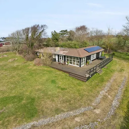 בית נופש Summerhouse With Fantastic Panorama Seaview